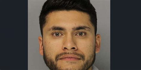 Acusan a joven latino de abusar de menor en Hall