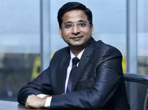 Market rebounds from oversold levels, Rajesh Palviya advises cautious ...