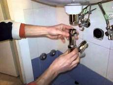 sifone bagno montaggio sifone lavabo sifone bagno montaggio sifone lavabo
