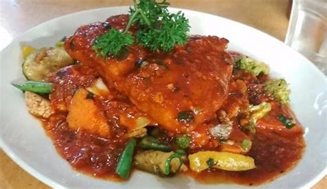 SodaBottleOpenerWala Wins For Serving The Most Delicious Parsi Food In ...