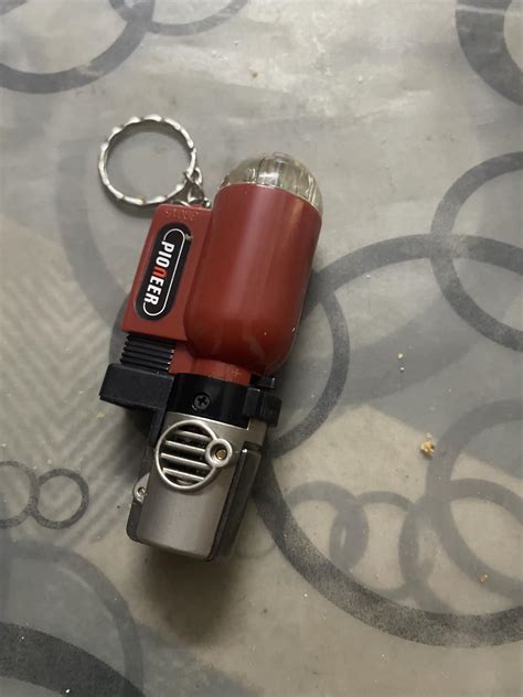 MEESA Newest Arrival Stylish Butane Gas Sharp Jet Flame Refillable ...