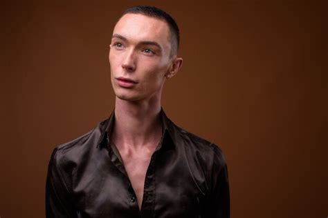 Businessman with Black Shirt 的图像结果