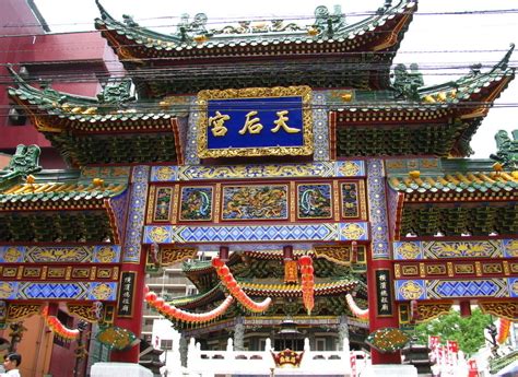 重庆香火最旺寺庙 耗资1500万造五百罗汉 工艺精湛至少千年不坏！_罗汉寺