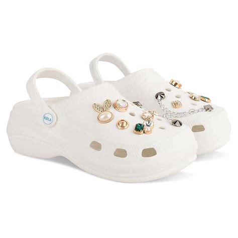 From Rainy Days to Relaxed Weekends: Top Women’s Clogs & Sandals