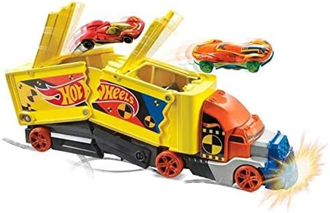 Hot Wheels Plastic Crashing Rig, Pack Of 1, Multicolour : Amazon.in ...