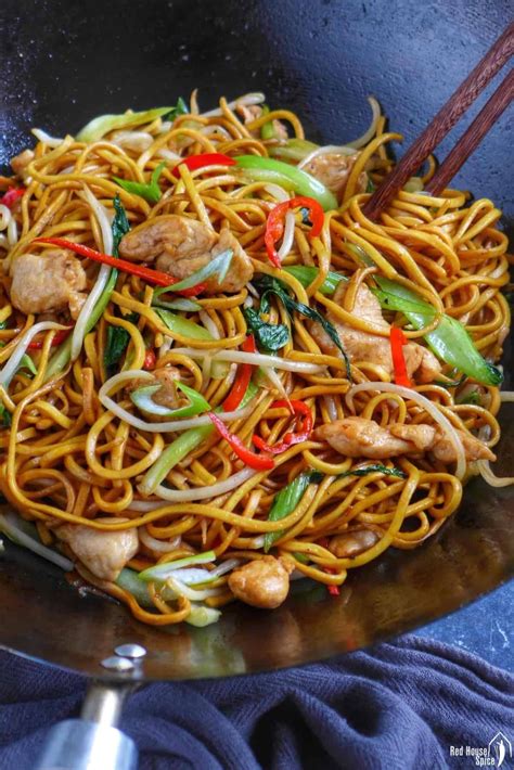 Chow Mein (Chinese Fried Noodles, 炒面) | Recipe | Chow mein, Chicken ...