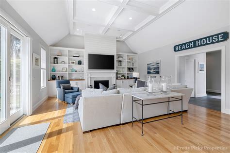 Browse our Rentals in Cape Cod MA with Beach Access | Pretty Picky ...