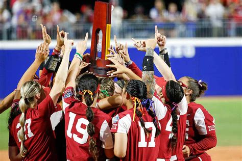 Oklahoma Softball Wins 3rd Straight NCAA Title, Now Has 53-Game Streak