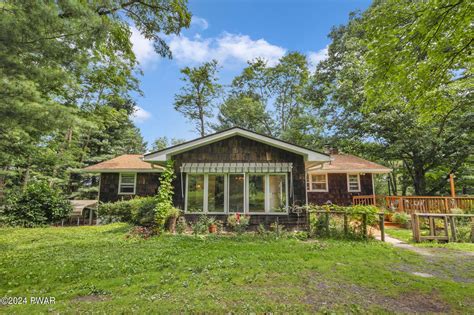 76 Miller Dr, Honesdale, PA 18431 - See Est. Value, Schools & More