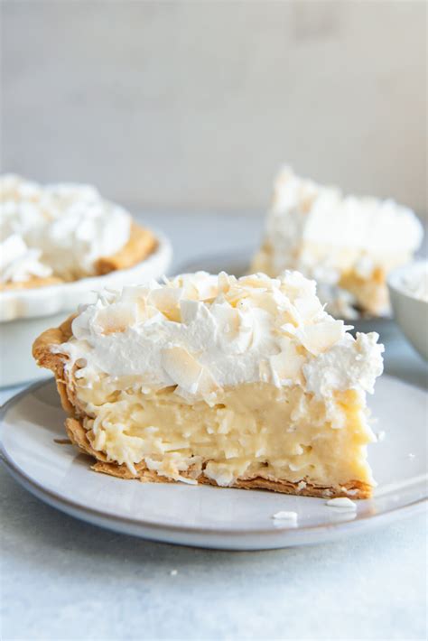 Coconut Cream Pie - Easy Dessert Recipes