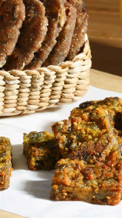 30-Minute Maharashtrian Kothimbir Vadi Recipe To Pair With Chai