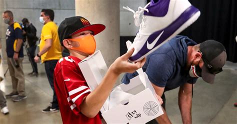 A young Jazz fan finds some big shoes to fill – Deseret News