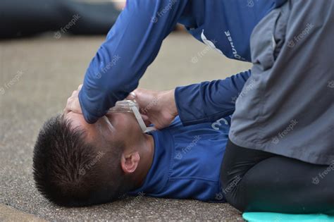 CPR Basic Life Support 的图像结果