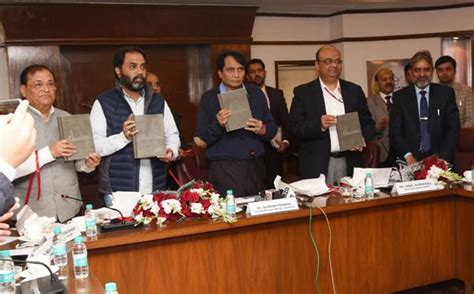 Commerce & Industry Minister Releases Compendium of Cement Industry