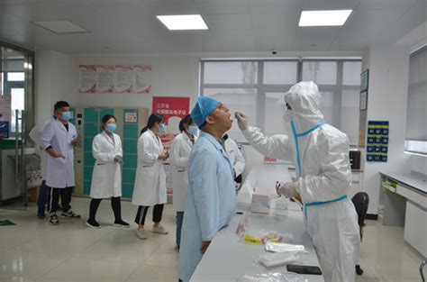 徐州市血液中心组织职工开展常态化全员核酸检测 - 全程导医网