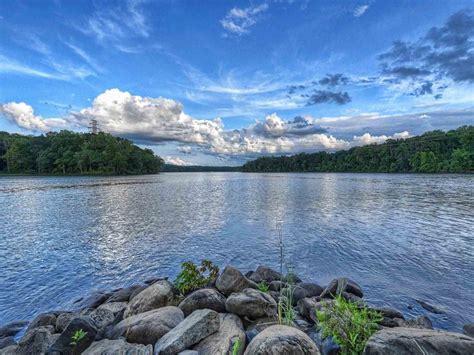 Community Mountain Island Lake
