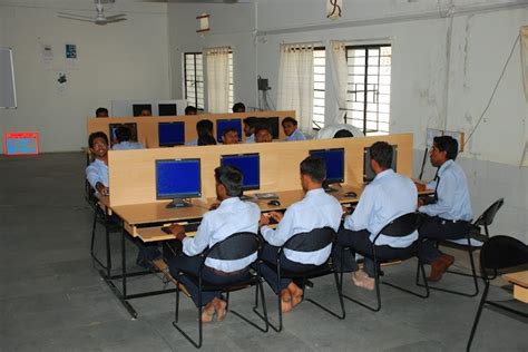 Vishwabharati Academy's College of Engineering & Polytechnic Ahmednagar ...