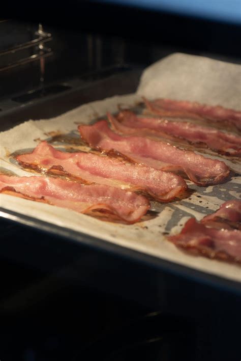 How to Cook Bacon in the Oven 425 | Baked Bree