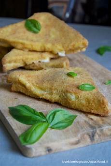 mozzarelle in carrozza al forno mozzarella in carrozza al forno al profumo di pesto mozzarelle in carrozza al forno mozzarella in carrozza al forno al profumo di pesto