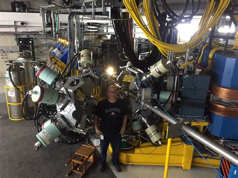 Nuclear Physics Experiments 的图像结果