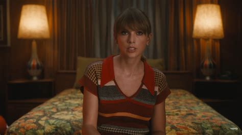 Taylor Swift YouTube Shorts #TSAntiHeroChallenge for 'Midnights' Video ...