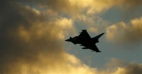 UK, US, other NATO allies amassing troops on Russia's borders - IBTimes ...