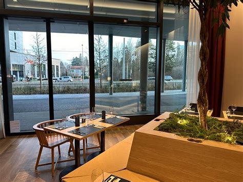 INTERCITYHOTEL GENEVA - Hotel Reviews, Photos, Rate Comparison ...