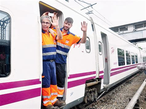 Talgo train hits 180kmph in Mathura trials - Rain halts India's bullet ...