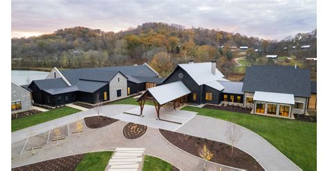 SOUTHALL, FRANKLIN, TENNESSEE'S DESTINATION-DEFINING LUXURY FARM-BASED ...