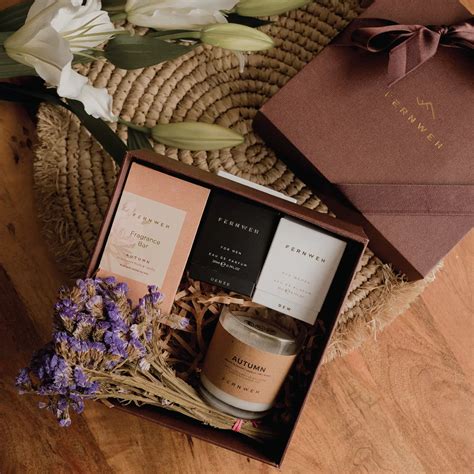 7 Essential Tips for Choosing the Perfect Perfume Gift - Fernweh