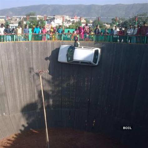 Fooled: This foreigner got fooled by an Indian photographer - Photogallery