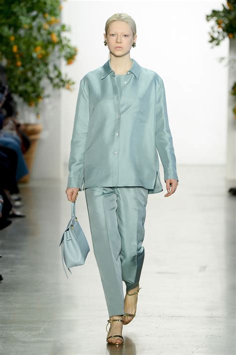 Hunter Schafer's feet