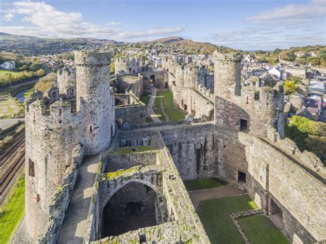 Castell Conwy (Cadw) | VisitWales