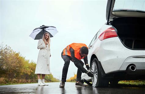 Top Reasons For Roadside Assistance Calls | Access Roadside Assistance