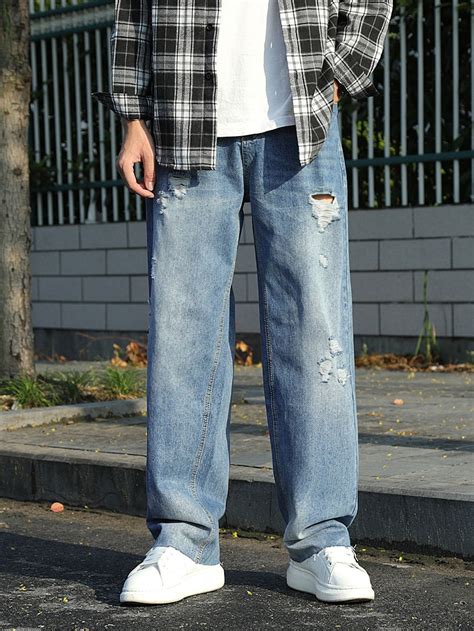 Denim Jeans Outfit Men, Light Blue Jeans Outfit, Loose Jeans Outfit ...