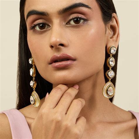 All Fashionable Jewellery for Women Online – Isharya