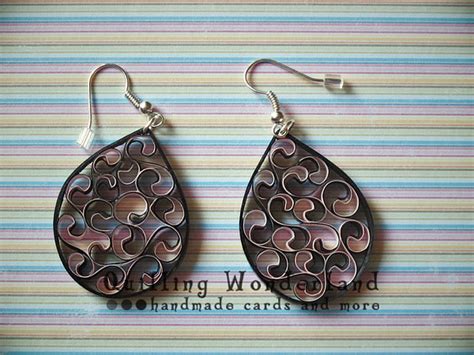 Paper earrings in quilling - Quilling Wonderland
