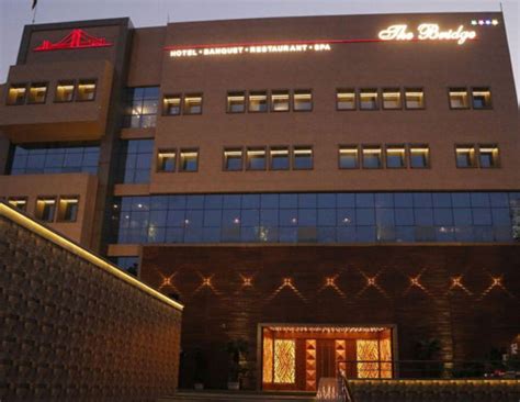 MFusion Glass Interiors