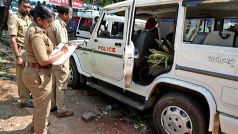 Kerala Police arrests Karnataka Police; four cops detained, had ...