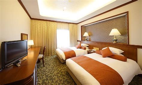 HOTEL GRANVIA WAKAYAMA - Hotel Reviews, Photos, Rate Comparison ...