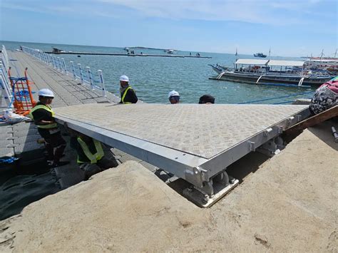 Installing a Floating Dock 的图像结果