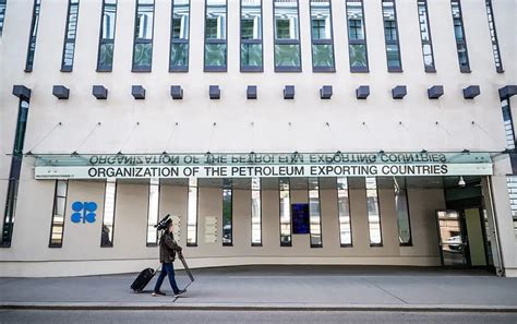 OPEC+ approves symbolic quota hike after UAE exit