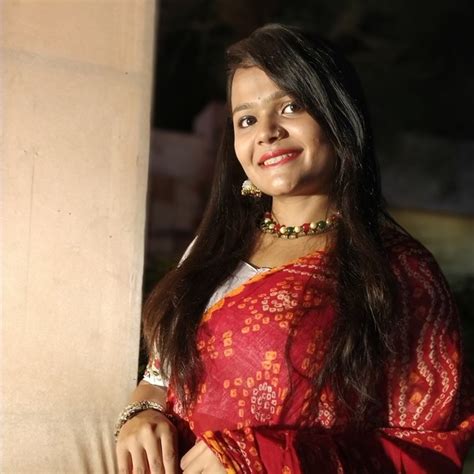 Pooja - Maths teacher in Vadodara - ₹300/h