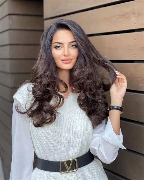 Stunning pictures of Aishwarya Rai Bachchan’s doppelganger Mahlagha ...