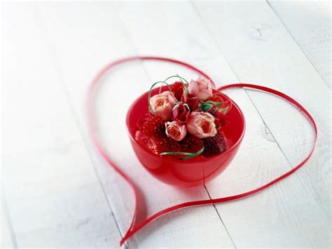 Download wallpaper 800x600 heart, flowers, background, romance pocket ...