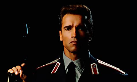 Download wallpaper classic, uniform, Arnold Schwarzenegger, Red heat ...