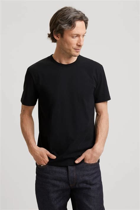Men's Classic Organic Cotton Crewneck T-Shirt by Asket