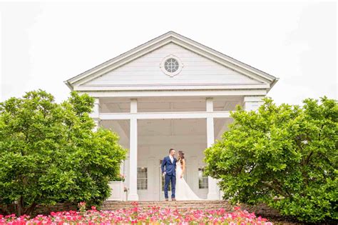 Molly + Dan's Wedding at Chenequa Country Club || Hartland, Wisconsin