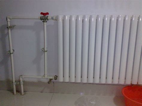 正式供暖马上开始，你家暖气做好放水了吗，暖气管漏水修补好了吗