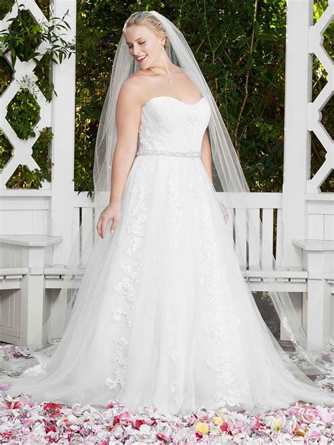 plus size wedding dress
